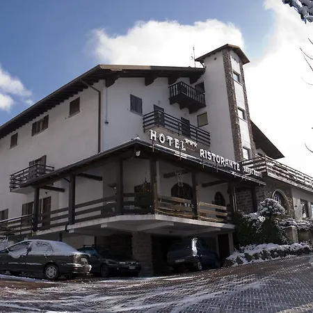 Hotel Ristorante Sassi Rossi 3*