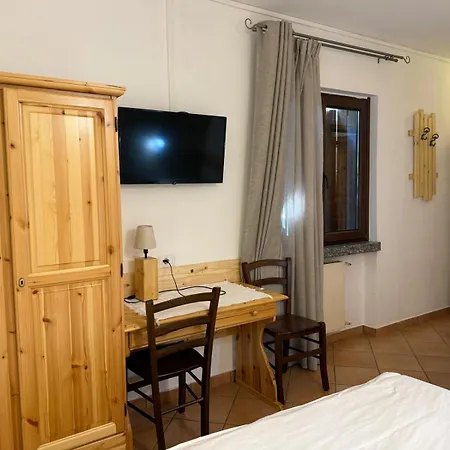 Hotel Ristorante Sassi Rossi Taceno